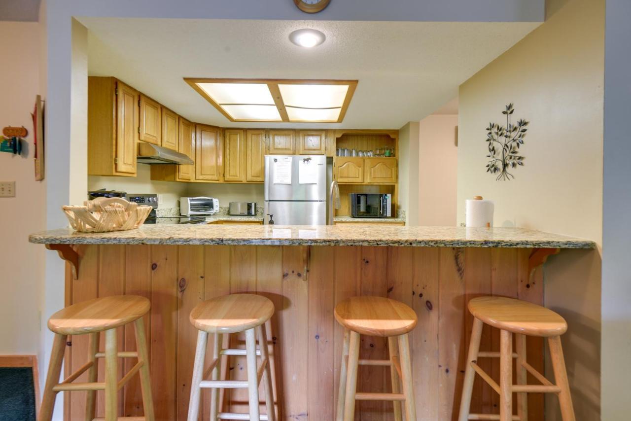 Well-Appointed Lincoln Abode Ski, Swim And Fish! Bagian luar foto