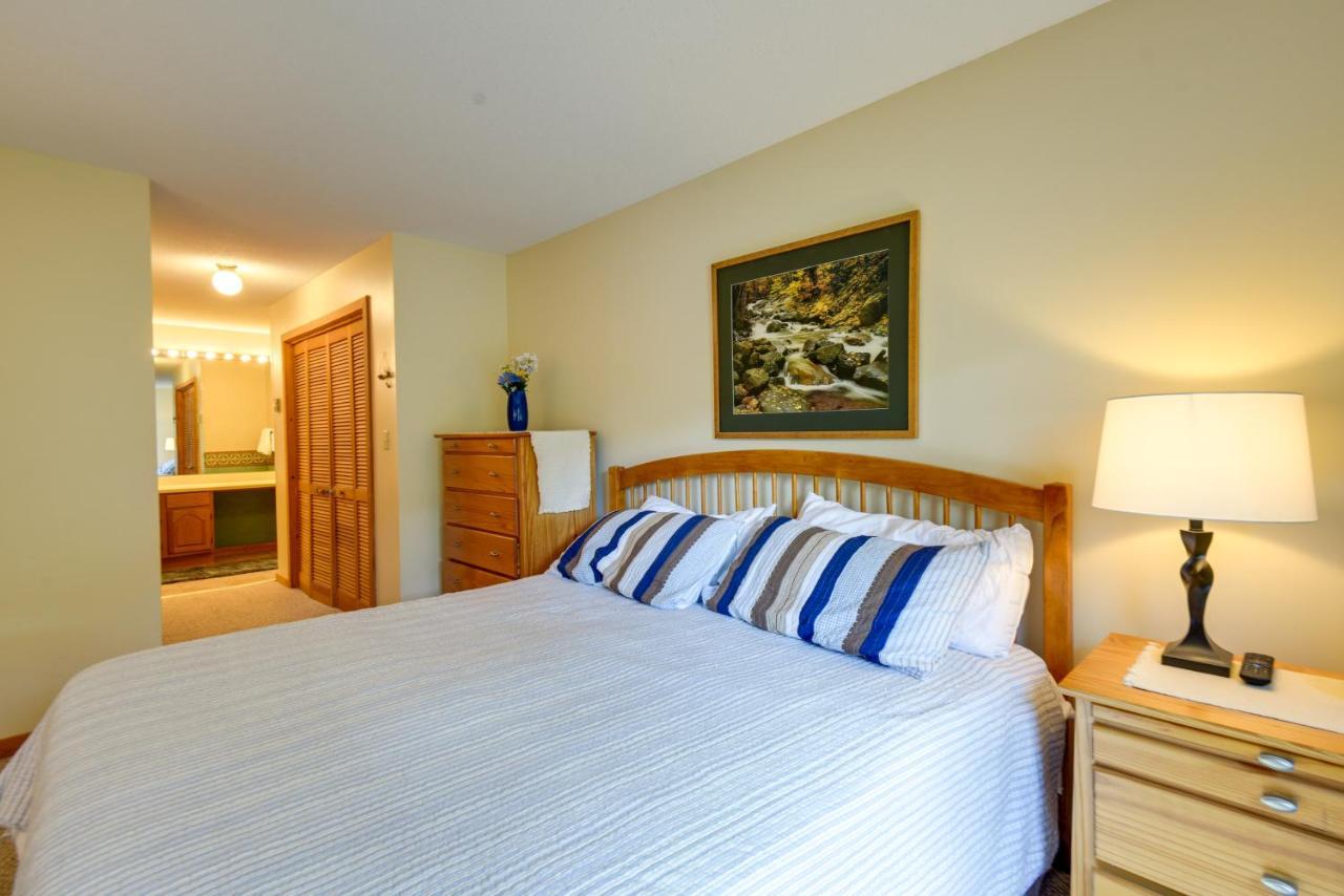 Well-Appointed Lincoln Abode Ski, Swim And Fish! Bagian luar foto
