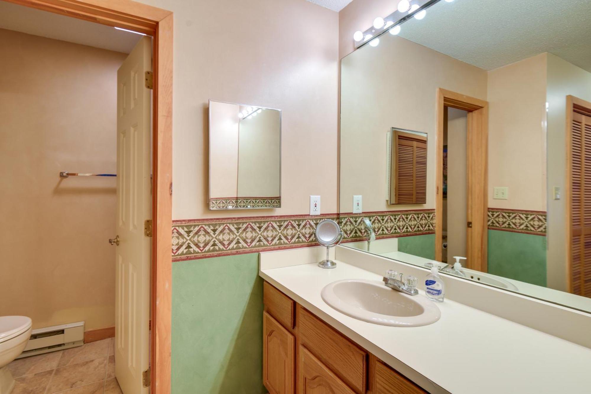 Well-Appointed Lincoln Abode Ski, Swim And Fish! Bagian luar foto