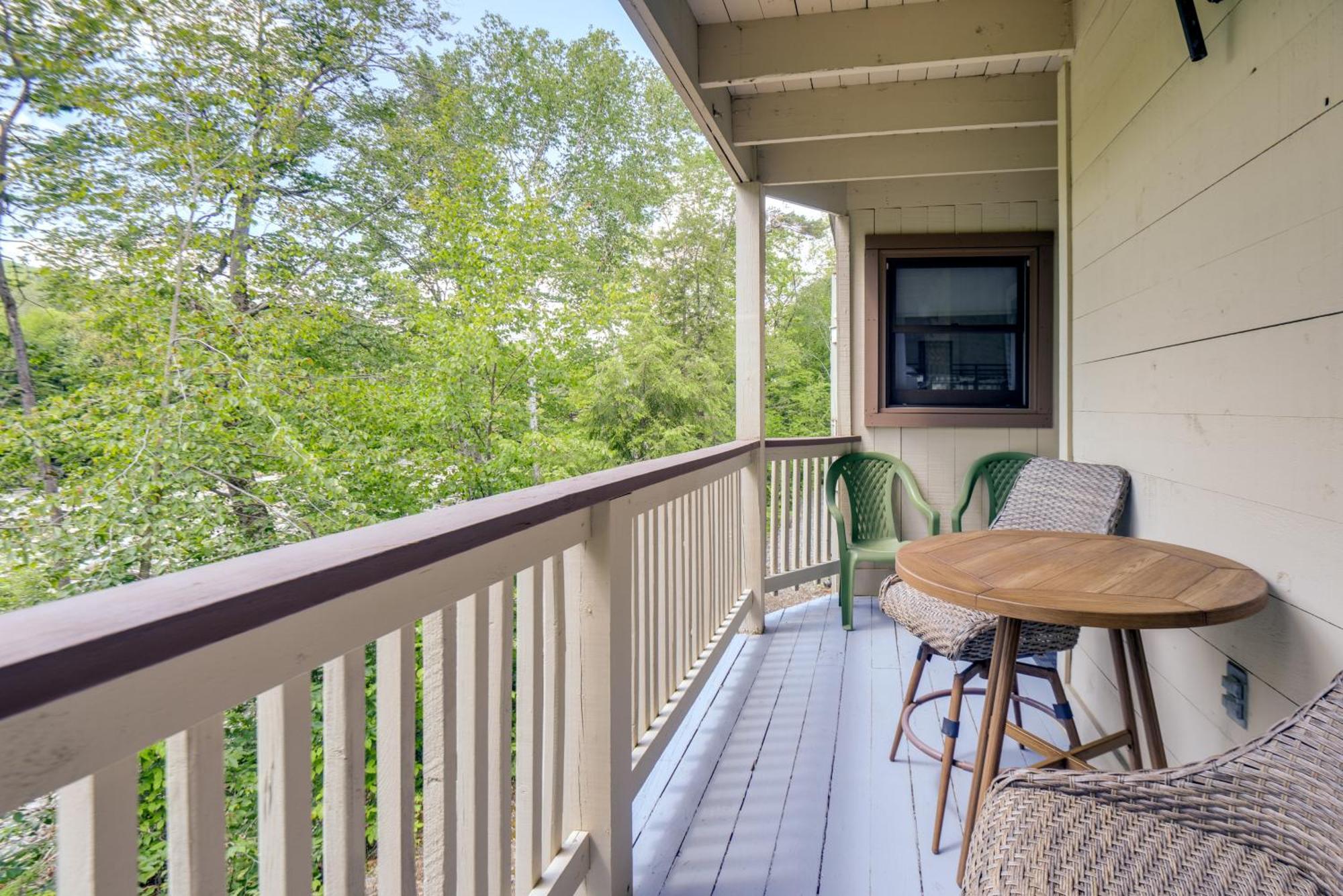 Well-Appointed Lincoln Abode Ski, Swim And Fish! Bagian luar foto